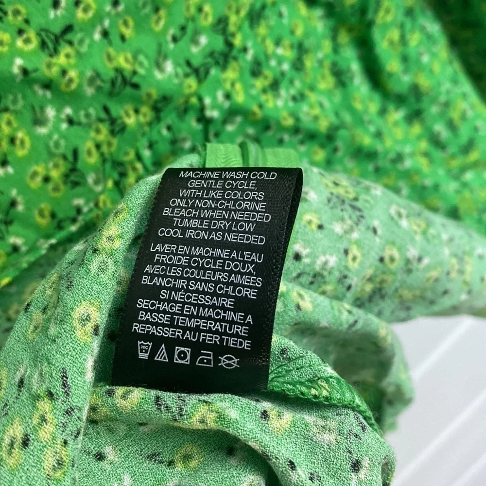 AFRM | Green Floral Long Sleeve Smocked Crop Top | Great Condition - Picture 5 of 7